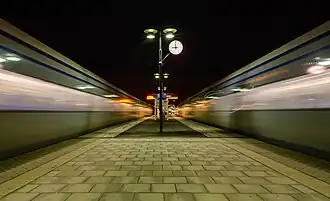 Trains at Årstaberg station