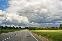 Tartu-Valga road through Kiviküla