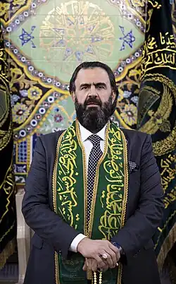 The current Sheikh of the order is Sheikh Nehro Muhammad Abdul Karim al-Kasnazani.