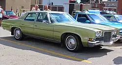 1971 Pontiac Bonneville 4-Door Sedan
