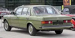 Mercedes-Benz 200 (W123) saloon rear
