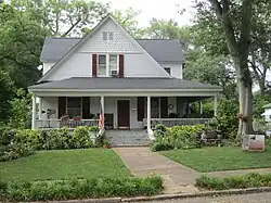 290 West Hampton Ave.