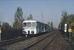 515 in peppermint green/white