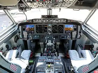 737 MAX cockpit