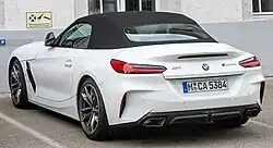 Z4 M40i (Germany), this appearance package was adopted to the facelifted model