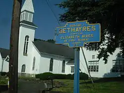 Keystone marker of Bethayres in front of Huntingdon Valley Presbyterian Church in the township