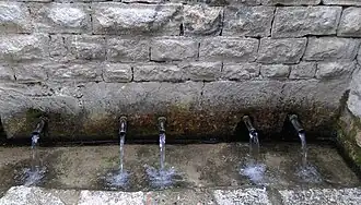 "Çezma e Madhe" (large water fountain), erected 1914–1918