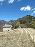 Mount Camiolo di Cima, Bocca alla Croce pass and barn of the same name