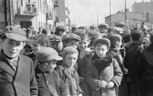 Jewish children, the Ghetto