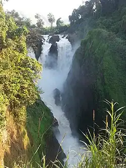 Full extent of Menchum Falls