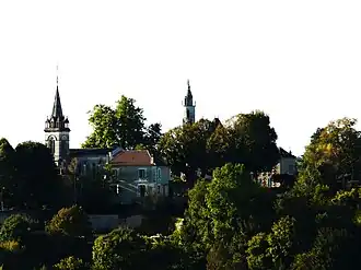 A general view of Clermont-de-Beauregard