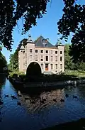 The Coloma castle in Sint-Pieters-Leeuw near Brussels dates from the 17th century. It was inherited by Albert de Limburg Stirum from the van der Dilft de Borghvliet family.