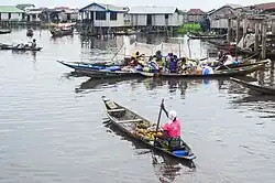 Floating market in Ganvié II