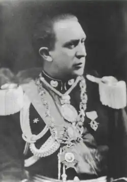 Portrait of David Toro in military and presidential regalia
