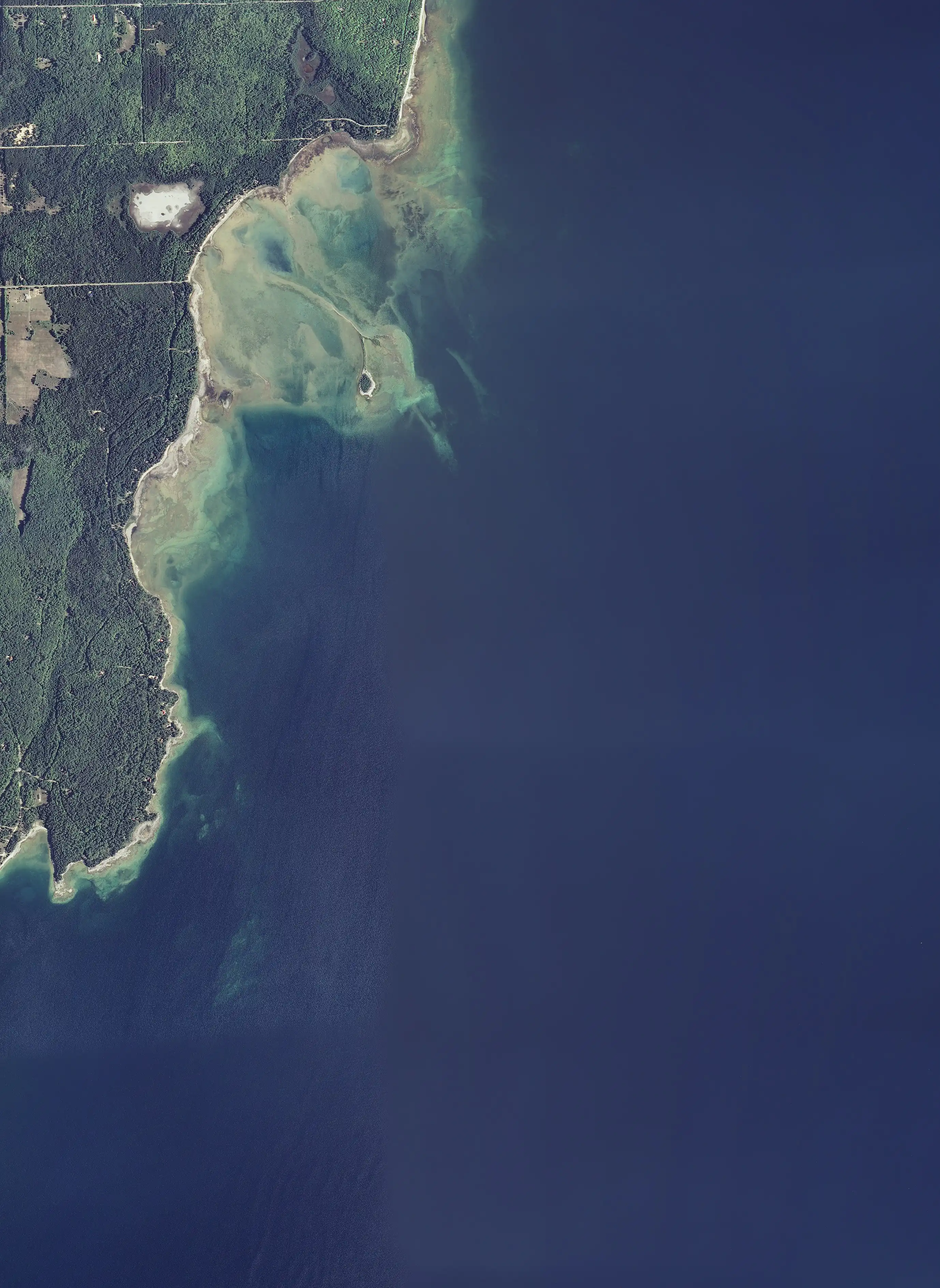 July 28, 2008; average lake level for July 2008 was 176.24 meters