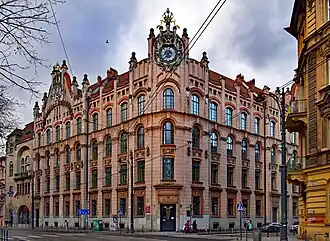2 Kapucyńska Street (29 Florian Straszewski Street) The building of the former Academy of Commerce