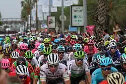 The peloton on Stage 2 in Tel Aviv