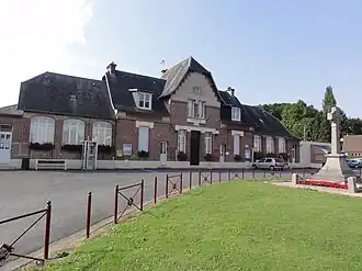 The town hall of Gricourt