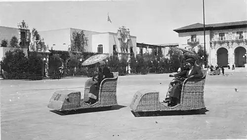 Isabelle Baker (right) races Grace Meeker in the Electriquettes (1915)