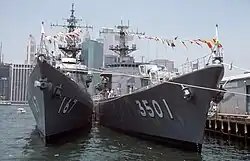 JDS Nagatsuki and JDS Katori at New York Harbor on 4 July 1986.