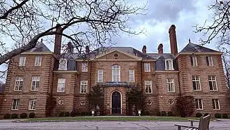 Close-up of the mansion.