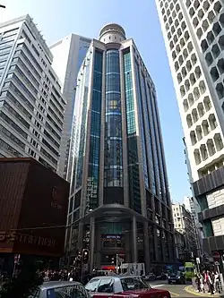 Junction with Sharp and Percival Streets; Leighton Centre, Lee Theatre Plaza, Apple Apartment (left to right) (December 2013)
