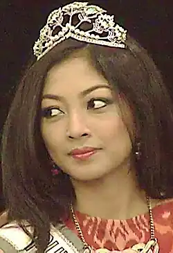 Puteri Indonesia Lingkungan 2011 Fiorenza Liza Elly Purnamasari