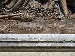 An inscription in capital letters reading "centauresse et faune"