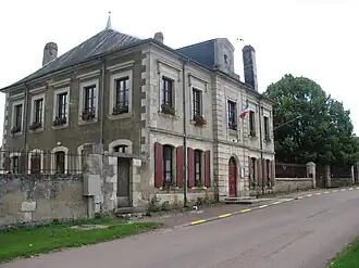 The town hall in Couloutre