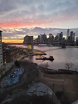 Brooklyn side of the walking path at sunset