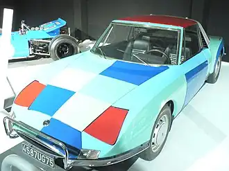 M530 painted by Sonia Delaunay