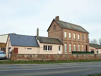 The town hall in Monceaux-l'Abbaye
