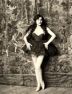 Naomi Johnson, Ziegfeld girl, by Alfred Cheney Johnston, c. 1920s