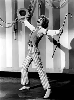 A black and white publicity photograph of Natalie Wood for the 1965 film Inside Daisy Clover