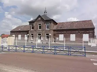 The town hall and school of Prémont