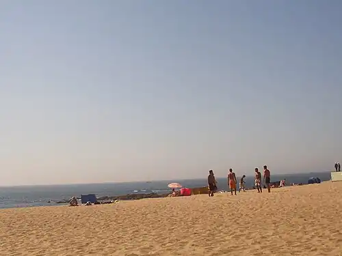 Salgueira, near Buddah Club, in the end of September