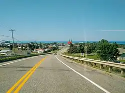 Route 299 descends towards Saint-Lawrence River from the Chic-Chocs mountains.