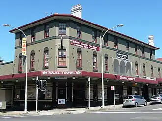 Royal Hotel, Bondi Road