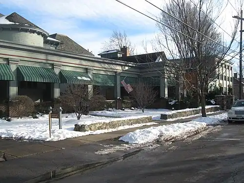 Roycroft Inn