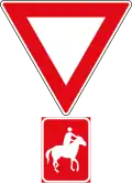 Give way / Yield to Equestrians