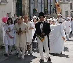 Jaurès, at the head of the procession.