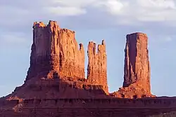 Stagecoach, Bear and Rabbit, Castle Rock (right)