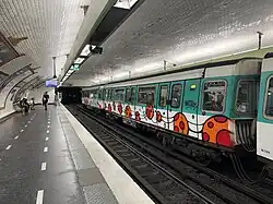 Line 7 platforms at Place d'Italie