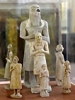Sumerian Statues of worshippers (males and females); 2800-2400 BC (Early Dynastic period); National Museum of Iraq (Baghdad)