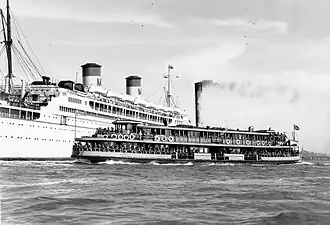 Kirrule transporting troops across the harbour during World War II