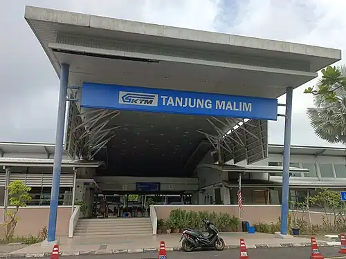 Tanjung Malim 2 Current northern terminus of the Tanjung Malim–Port Klang line since December 2015.