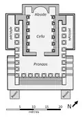 Floorplan (Architectural elements named in French; bassin refers to a pool)