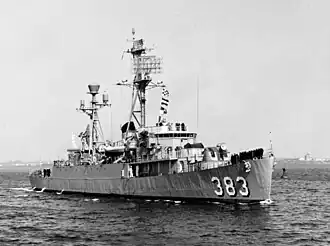USS Mills (DER-383) underway c1965