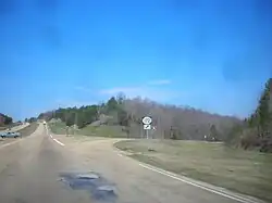 MS 172 shield along westbound US 72 at eastern terminus