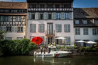 Vessel of the Strasbourg fluvial brigade in 2015.